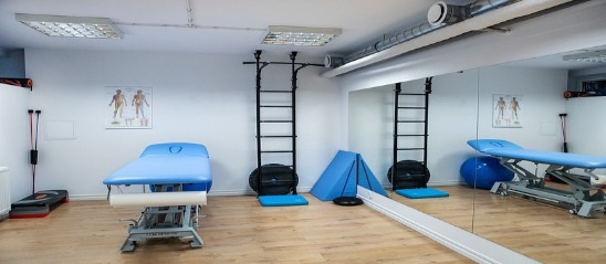 Nowoczesny gabinet fizjoterapeutyczny Physioner - profesjonalne wyposażenie i komfortowe wnętrze w Łodzi